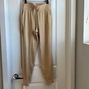 Lululemon joggers